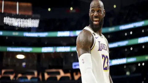 亚洲男篮杯16强名单公布 赵睿占据官方海报焦点图